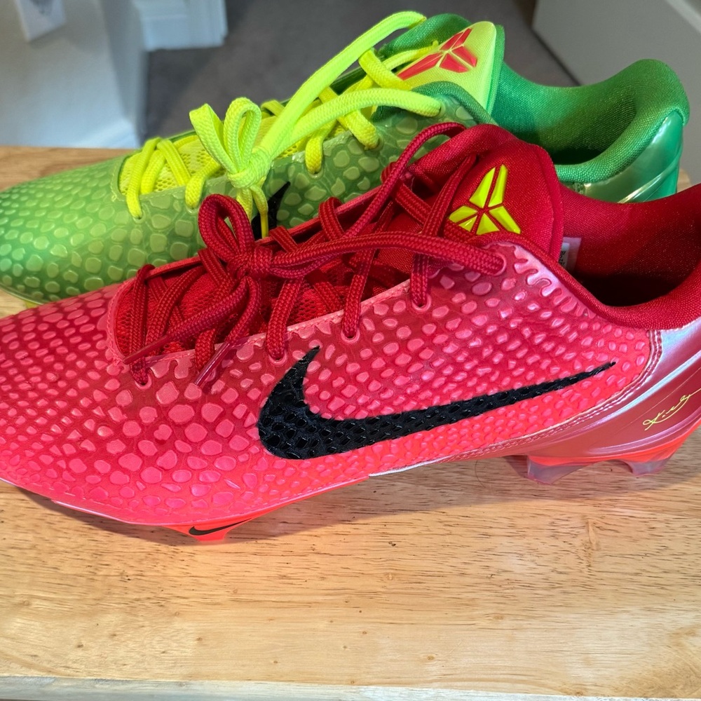 KOBE Mismatch Grinch Cleat Size 16